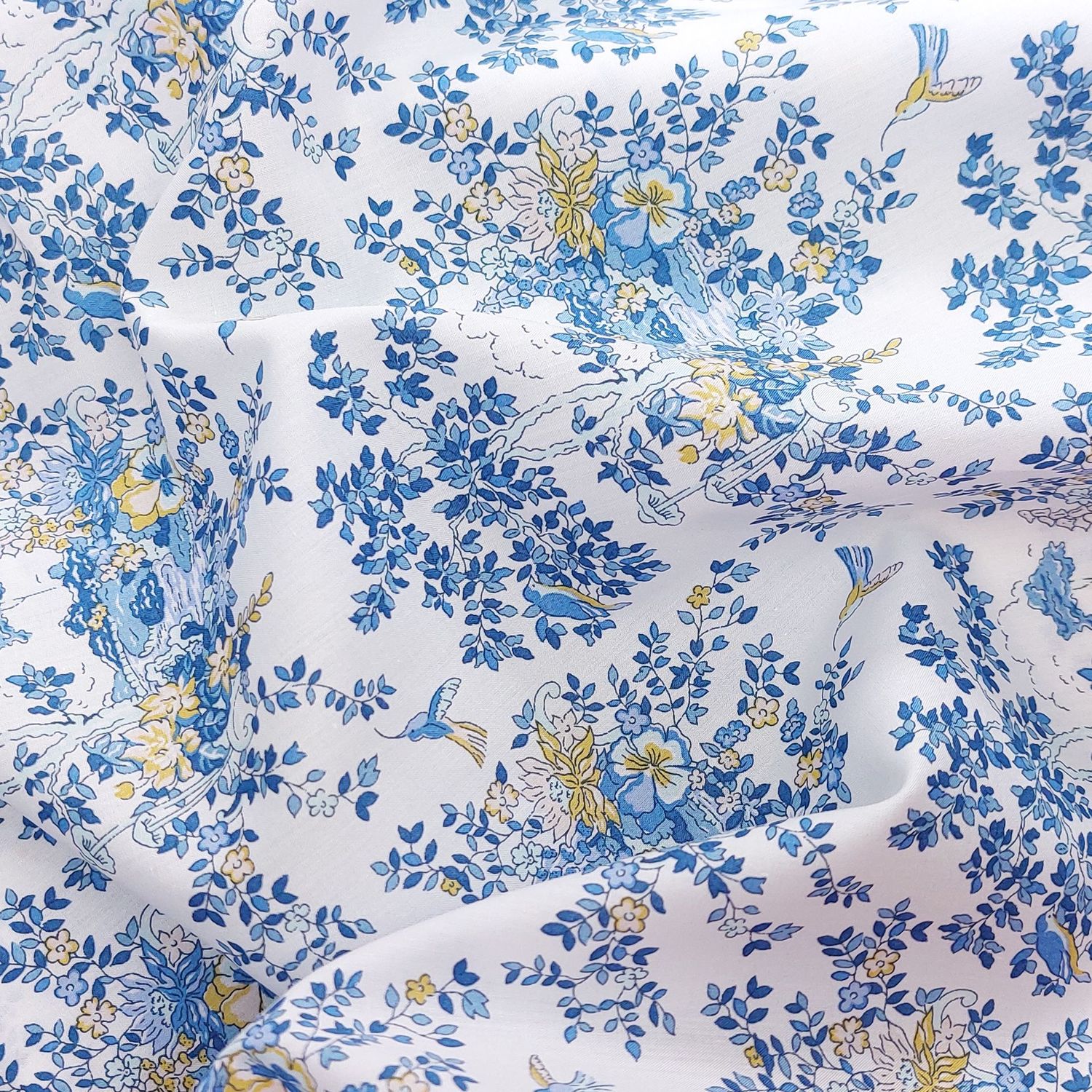 Tana Lawn Cotton "Miniature Wonderland"