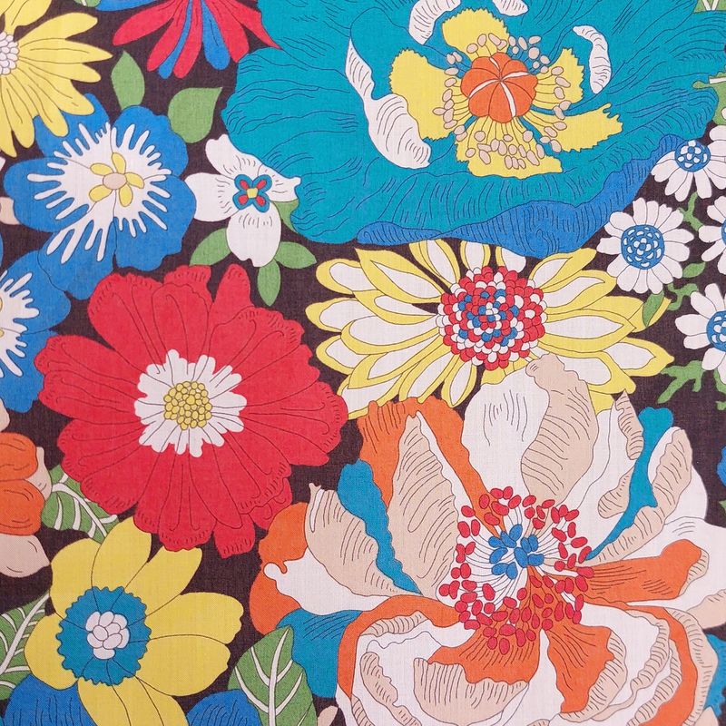 Tana Lawn Cotton "Summers in the sun"
