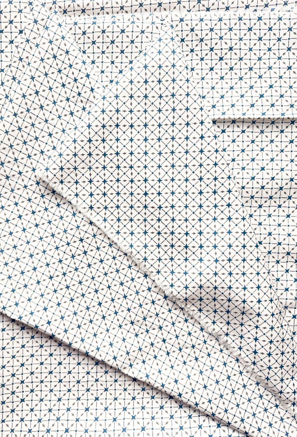 Reststück Libertyfabric Sterne blau-weiß 1,30 m