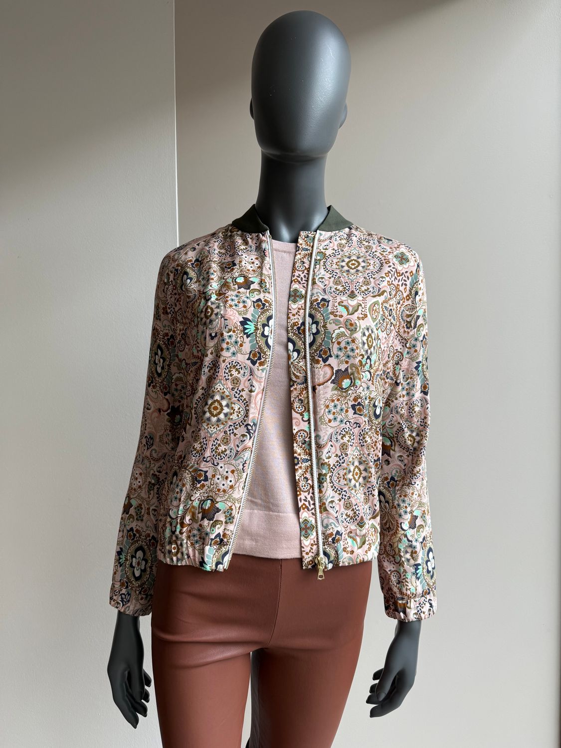 Claudia Krebser Seidenlumber