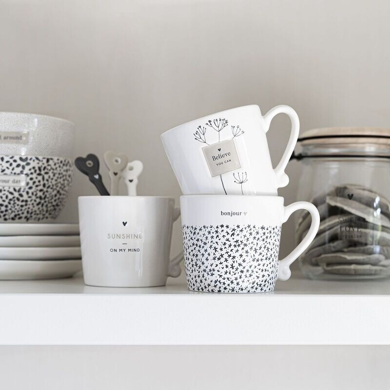 Tasse / Becher Tasse / Becher " Bonjour " BC