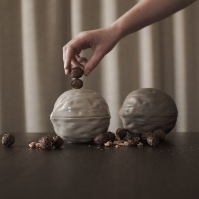 Walnut Bowl Dose - shiny mole