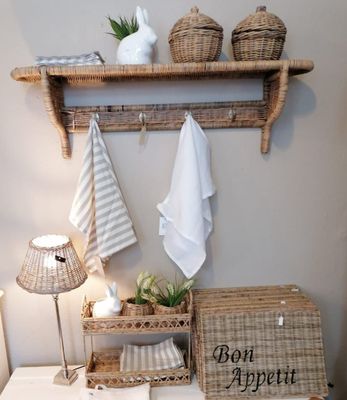 Garderobe Rattan (Artikel wird nachgeliefert)