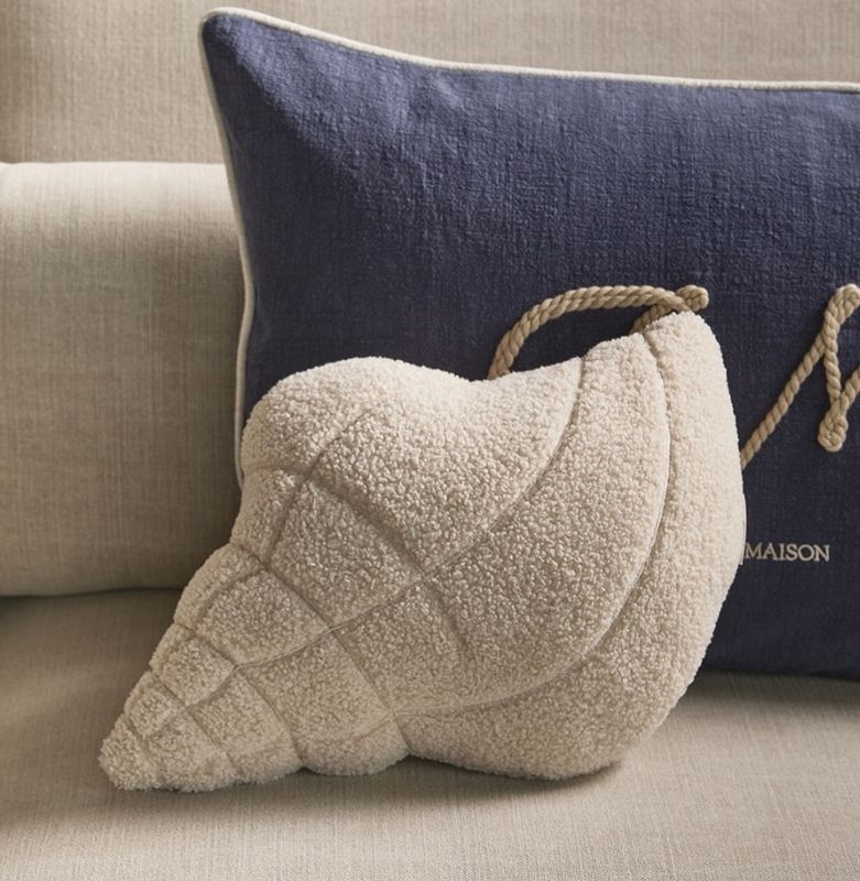 Ocean Shell Box Pillow / Kissen Muschel