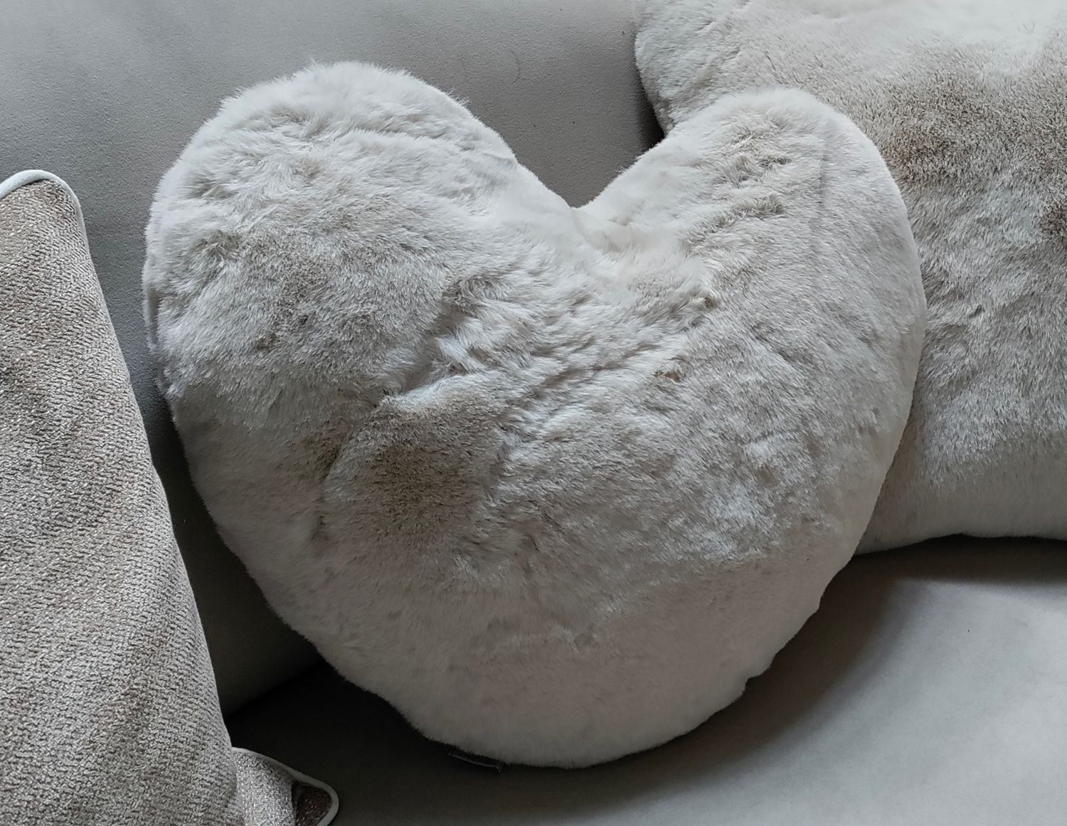Alba Heart Faux Fur Box Pillow 
