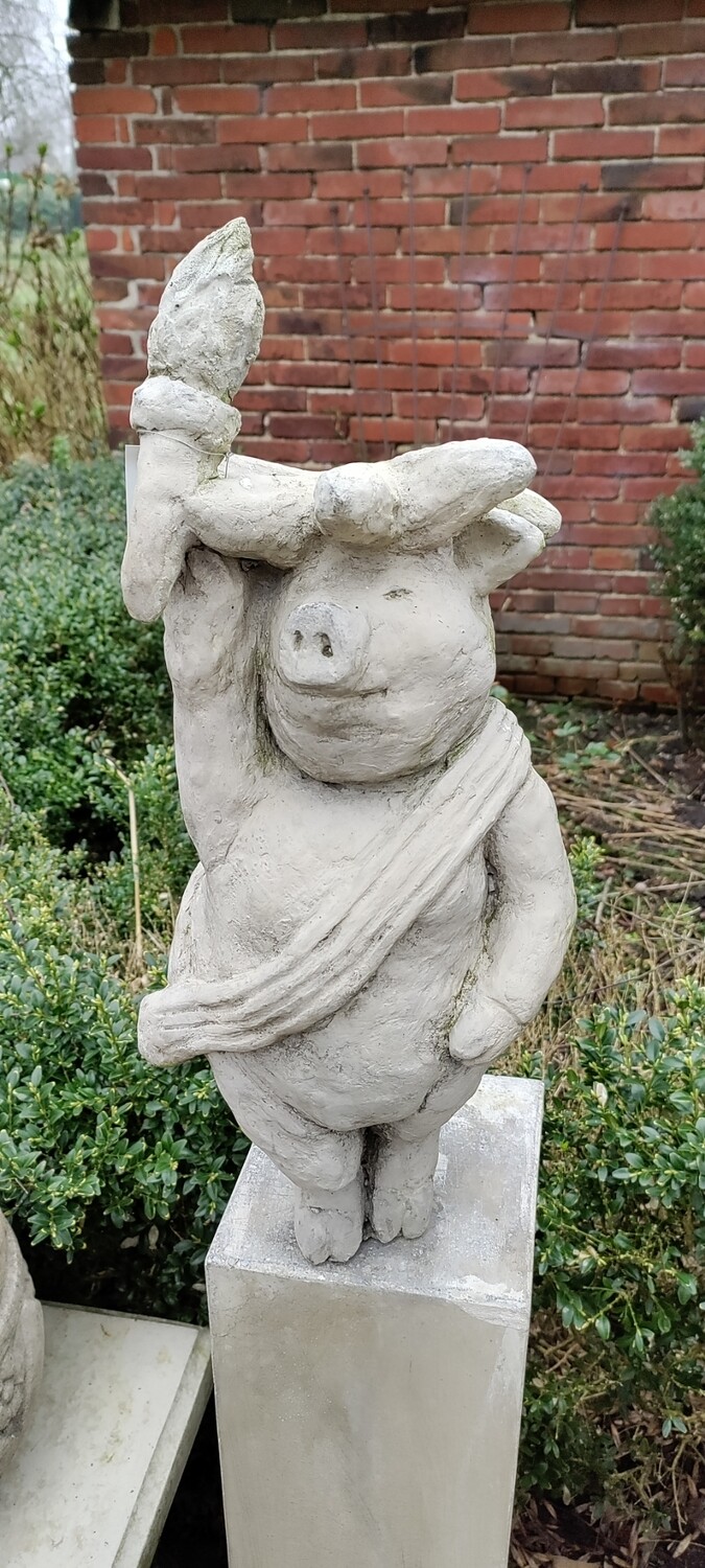 Stein Figur Miss LieberTee / Freiheit