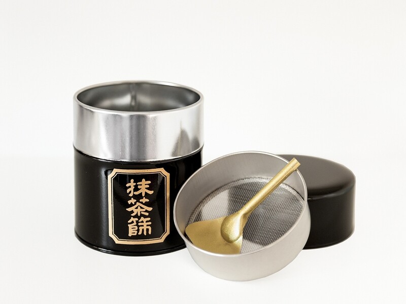 Siebdose für Matcha Tee