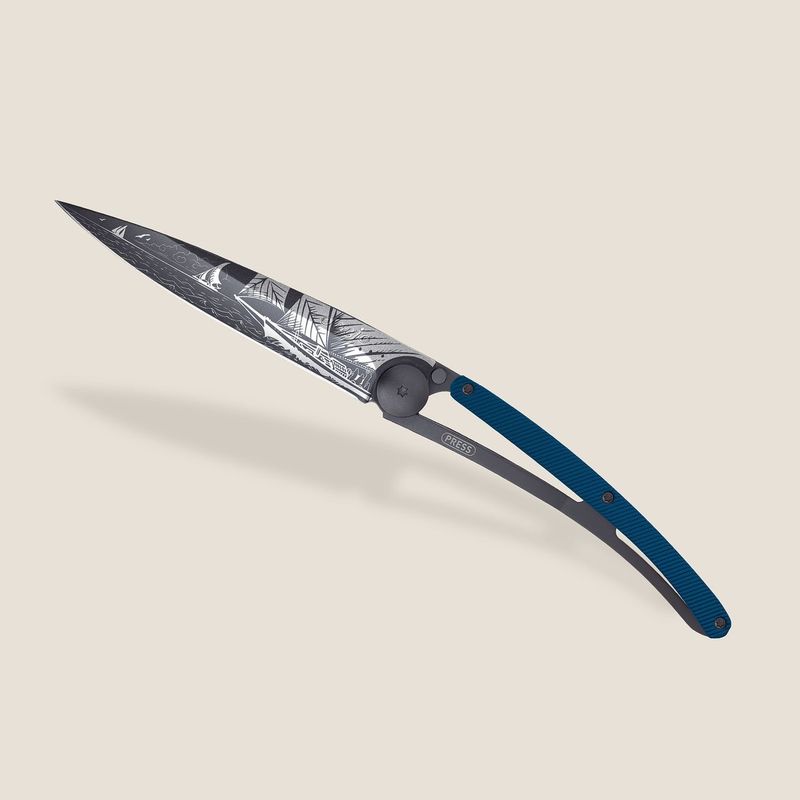 Deejo coltello serramanico con decoro barca a vela