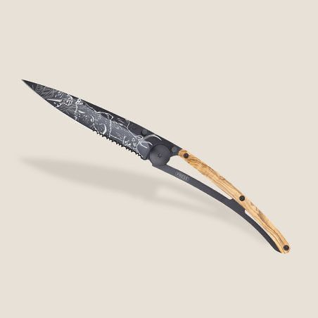 Deejo coltello serramanico con decoro caccia
