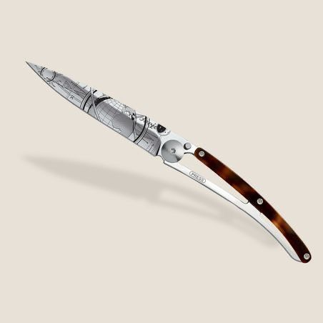 Deejo coltello serramanico con decoro mappamondo