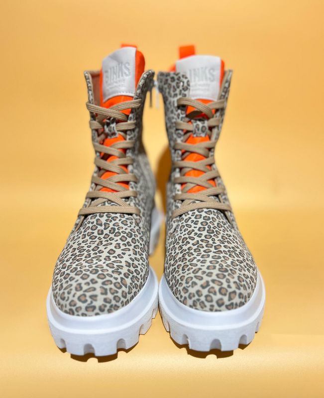 MIA.19/11 PEACE LEO PETITE BEGE ORANGE ☮️ unique size 37