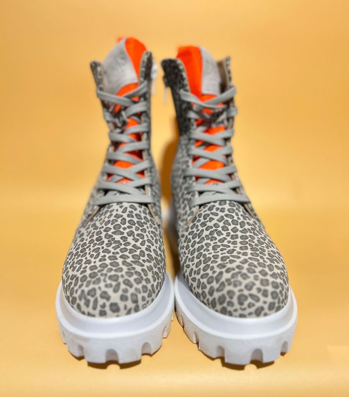 MIA.19/10 PEACE LEO PETITE GREY ORANGE ☮️ unique size 37