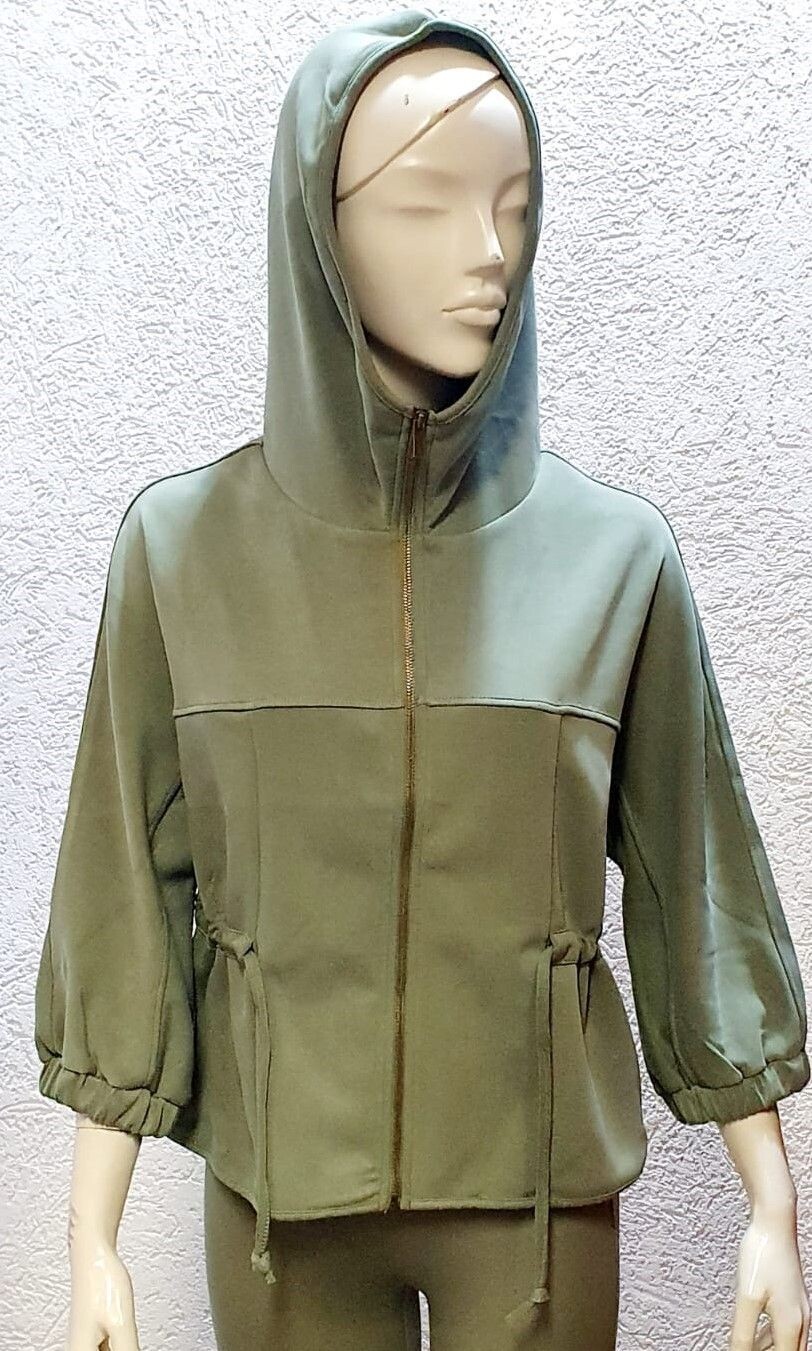 Jacke mit Kaputze 3/4 Arm