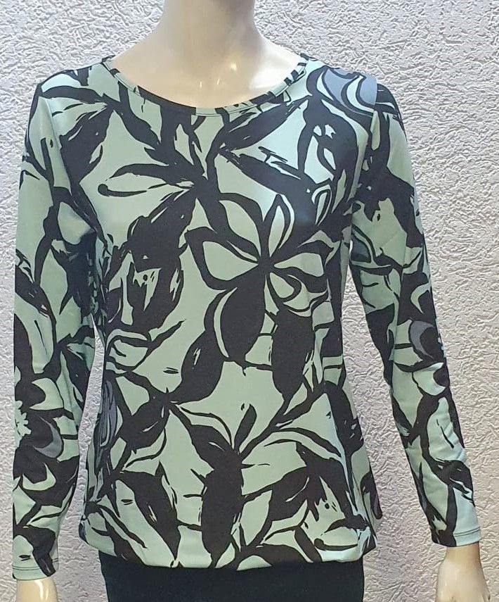 Pulli mit gummizug