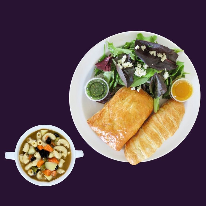 Combo 3 (1 reg empanada + salad + soup + guava finger)