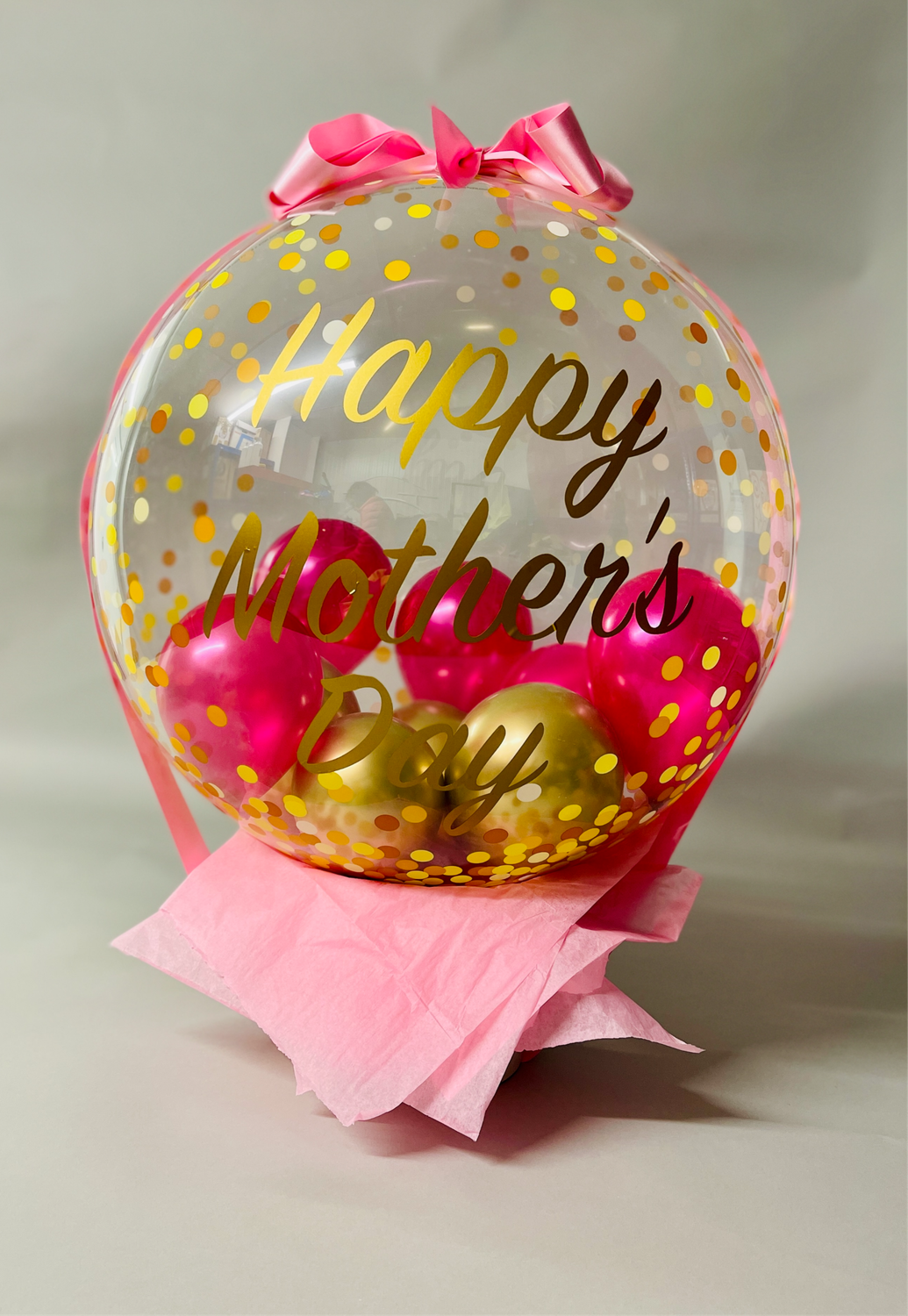 22&quot; Gold Confetti Dots Mother&#39;s Day Table Centre