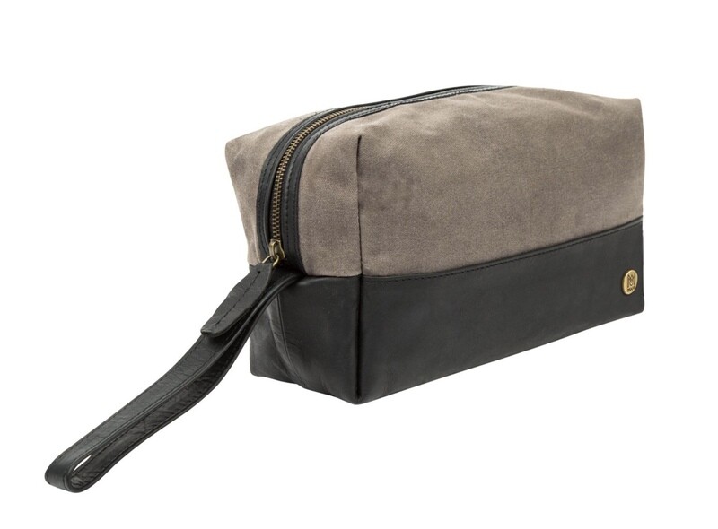 The Classic Canvas Washbag - Black
