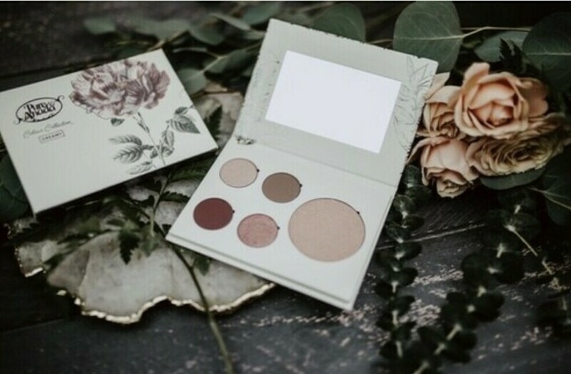 Pure Anada Dreamy Compact Palette
