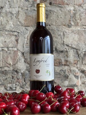 Lynfred Winery Cherry-Bottle