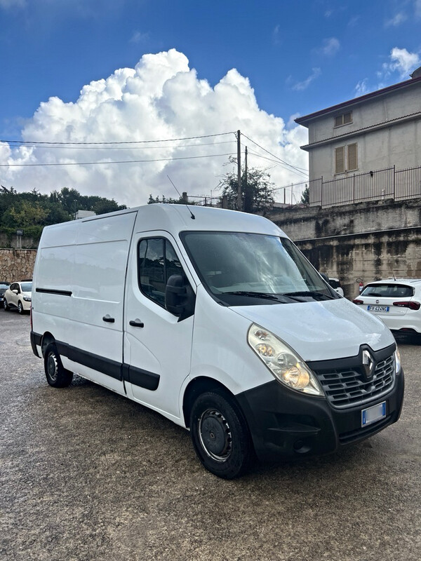 RENAULT MASTER 2015