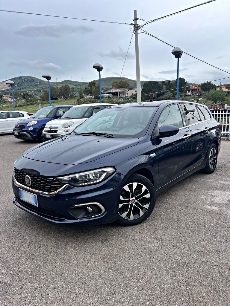 FIAT TIPO LOUNGE 2020