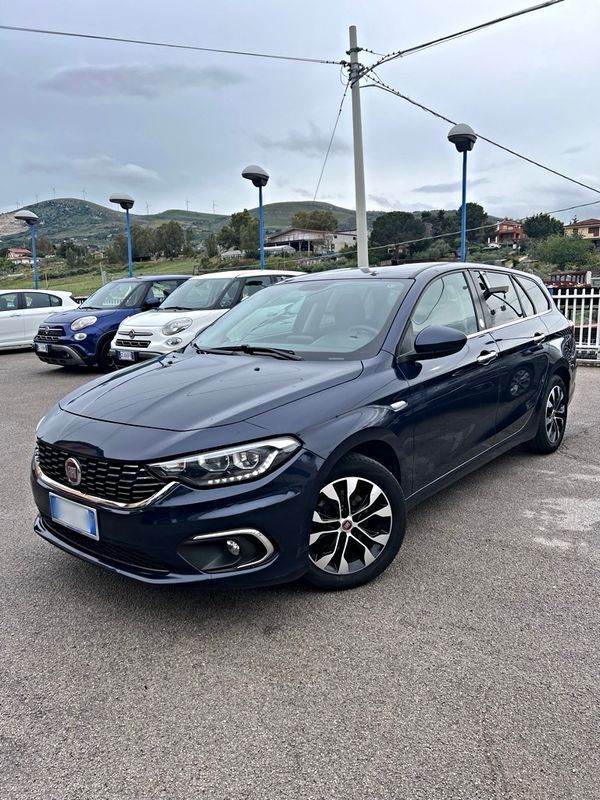 FIAT TIPO LOUNGE 2020
