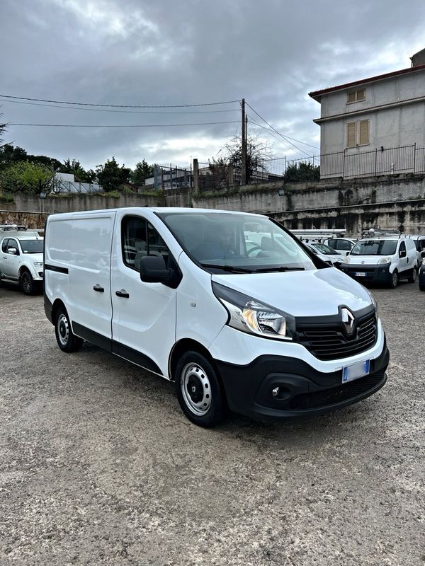 RENAULT TRAFIC 2018