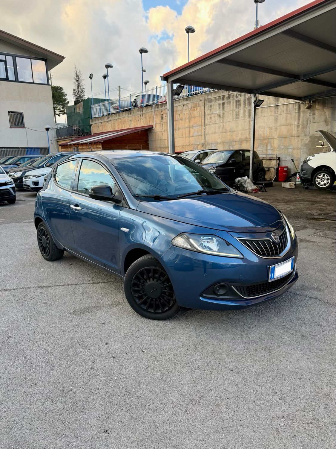 LANCIA YPSILON HYBRID 2022