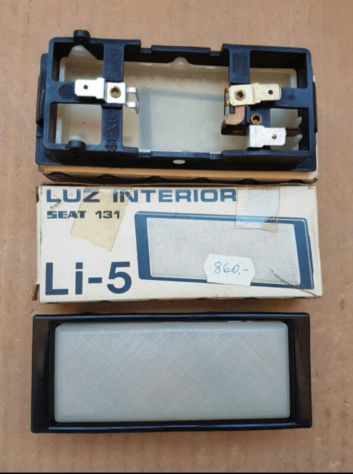 Plafon luz interior cortesia seat 131 (gemo)