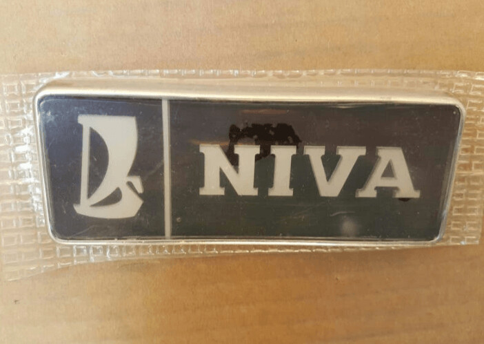Insignia o anagrama Niva
