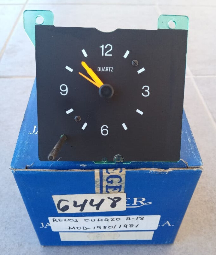 Reloj hora Renault 18