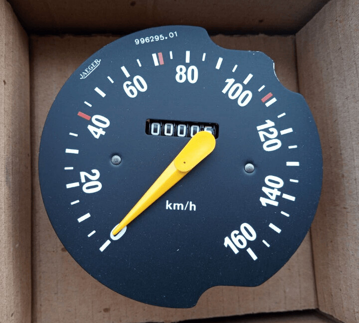 Marcador velocidad cuentakilometros Seat 127