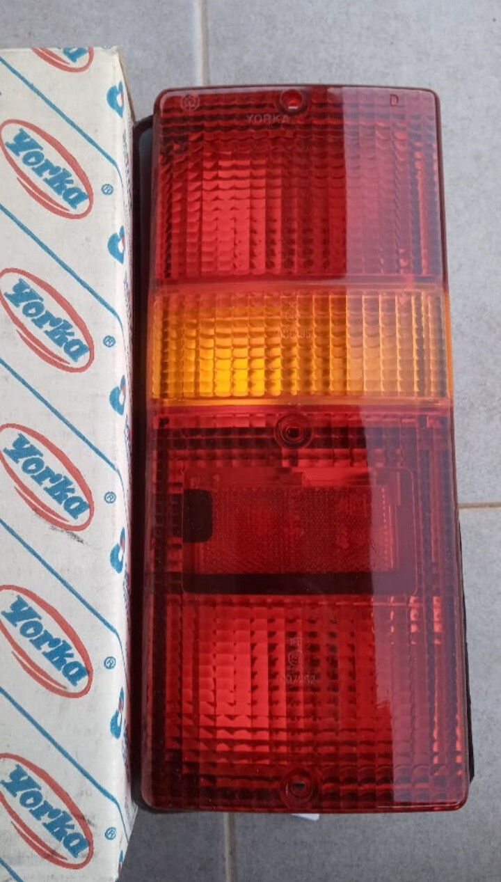 Piloto trasero derecho Renault 4 f6