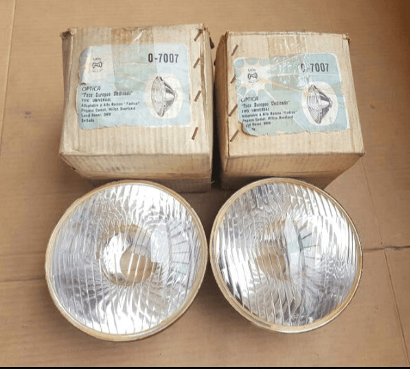 Faro alfa romeo, willys, dkw, land rover