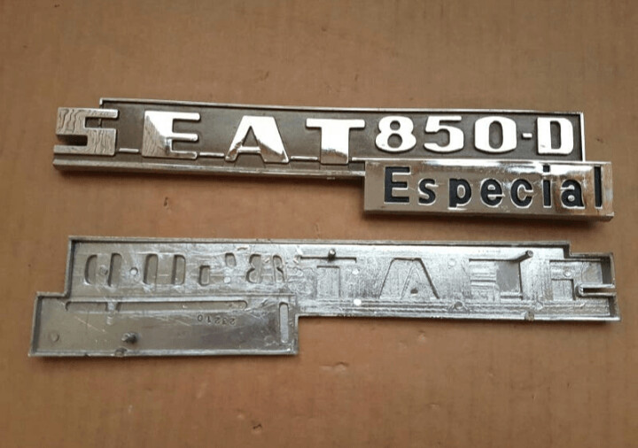Insignia o anagrama Seat 850 especial