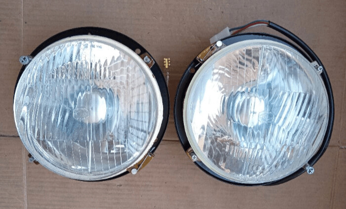 Pareja ópticas o faros Seat 850, Seat 124
