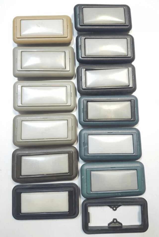 Plafon luz interior cortesia Seat 131