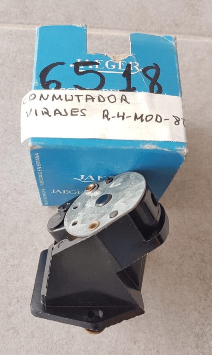 Conmutador o mando luces salpicadero Renault 4