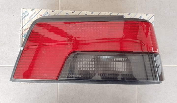 Piloto trasero derecho PEUGEOT 405 (92-95)