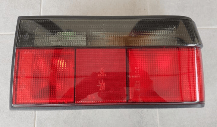 Piloto trasero derecho RENAULT 9