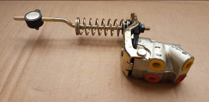 Repartidor freno SEAT IBIZA (91-93)