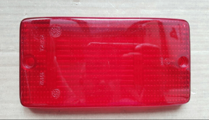 Tulipa antiniebla trasera roja SEAT 131 FAMILIAR