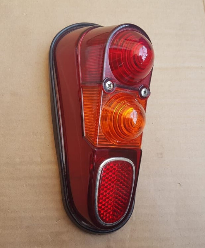 Piloto trasero izquierdo kinby RENAULT 4L