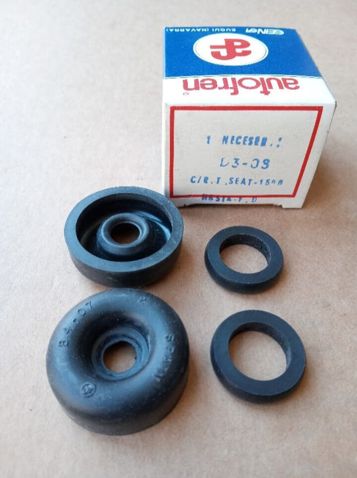 Gomas bombines rueda traseras SEAT 1500 Desde el año 66