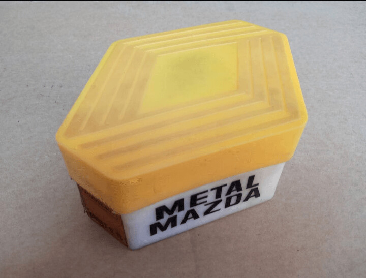 Caja bombillas RENAULT 12