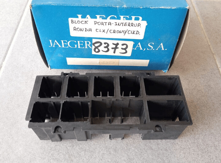 Plastico block porta interruptores SEAT RONDA