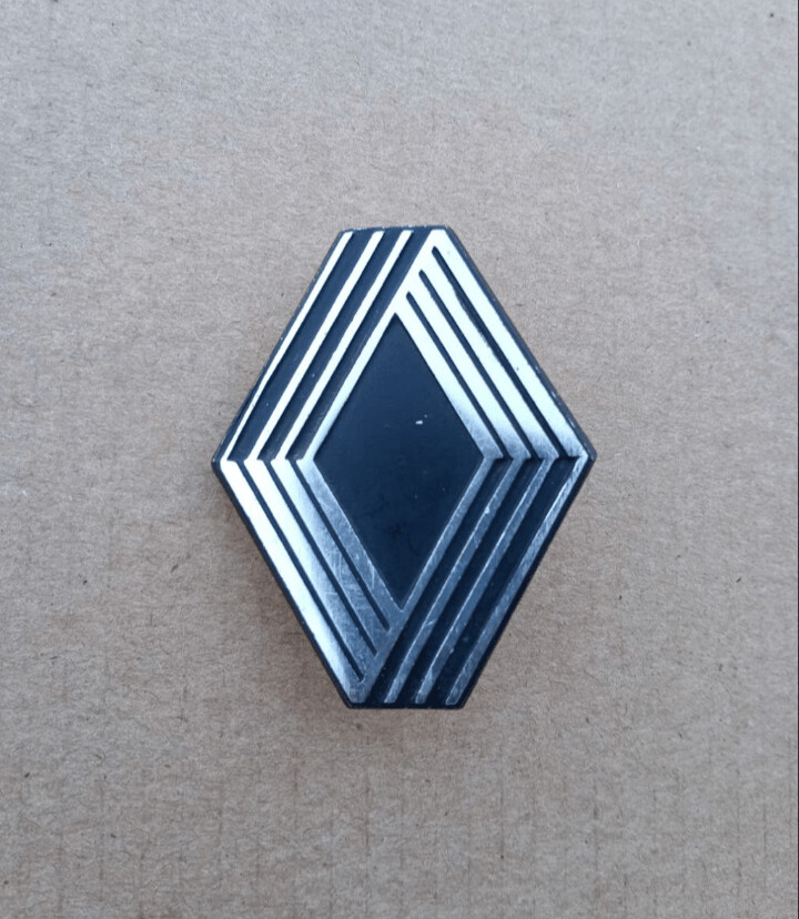 Anagrama metalico 5x4cm RENAULT