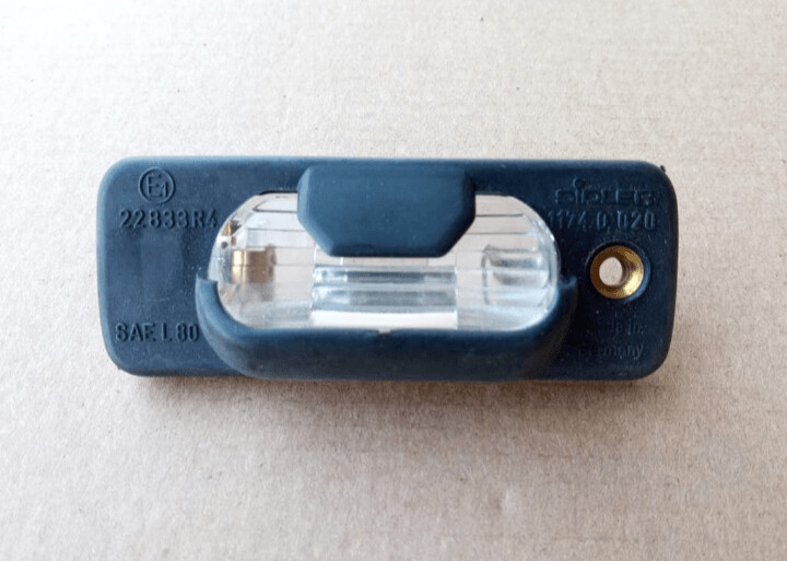 Piloto luz matricula sidler RENAULT 9.RENAULT 18