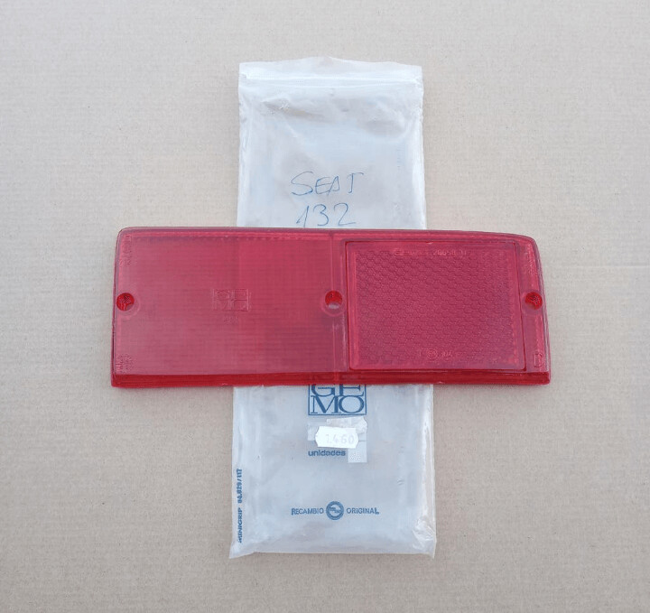 Tulipa roja piloto trasero derecho gemo SEAT 132 1serie