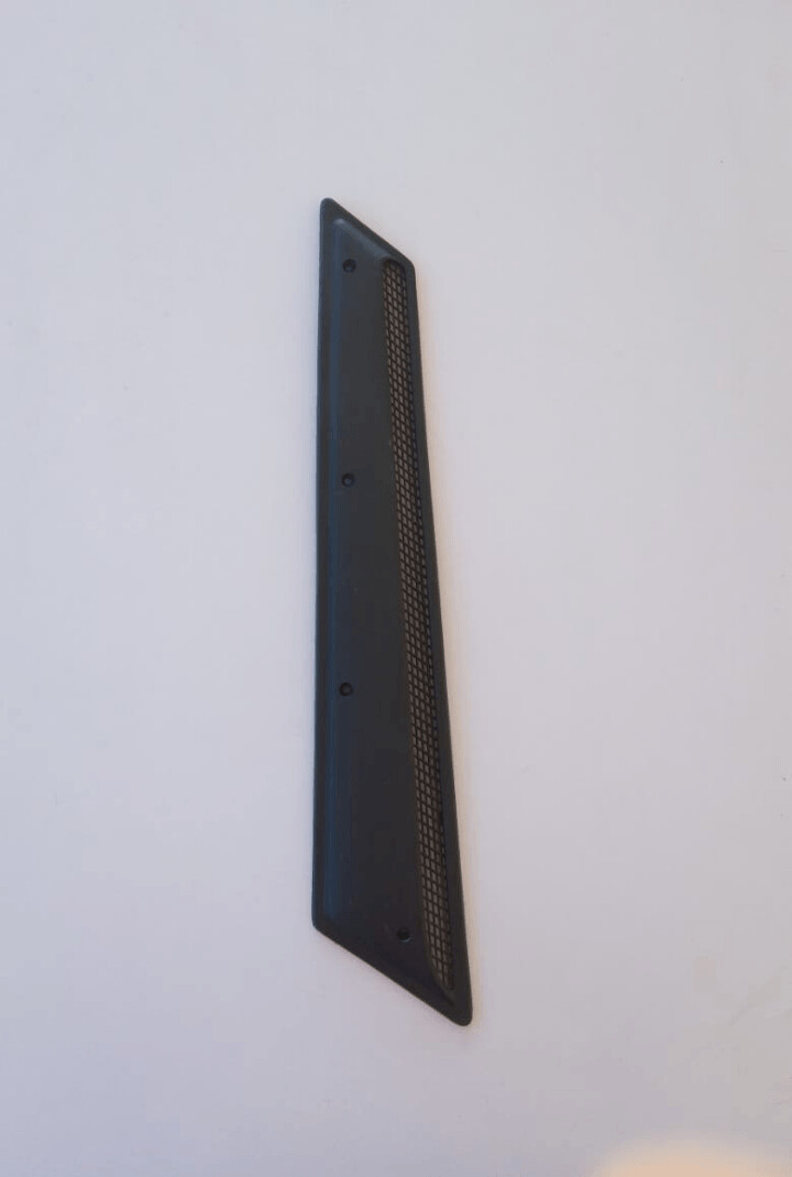 Rejilla lateral izquierda RENAULT 12 TS